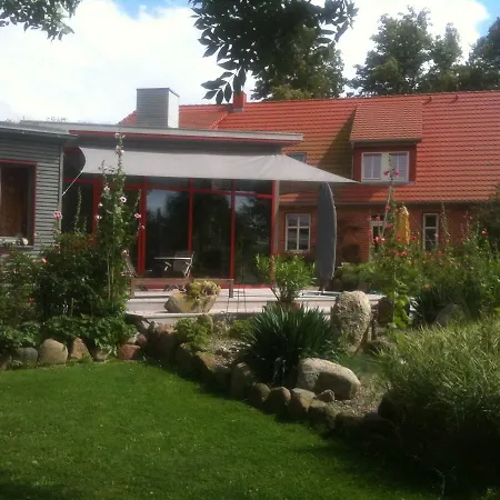 Ferienhaus Lush Mansion In With Lake Nearby *